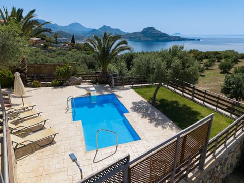 Nearby landmark, Pool view, Sea view, Swimming pool, sunbed