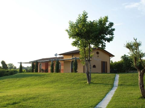 Facade/entrance, Garden