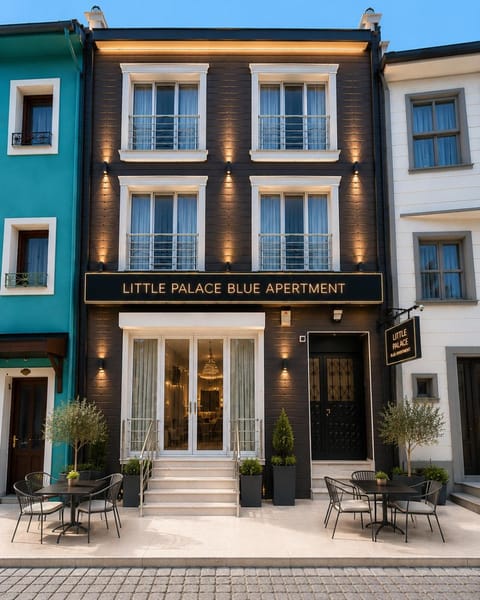 Property building, Facade/entrance, Off site, View (from property/room), View (from property/room), City view, Garden view, Landmark view, Landmark view, Street view