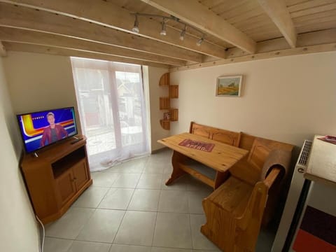 La Mezza - Wifi - stationnement - Terrasse Apartment in Troyes