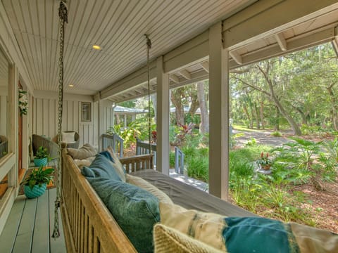 Patio, Balcony/Terrace, Seating area