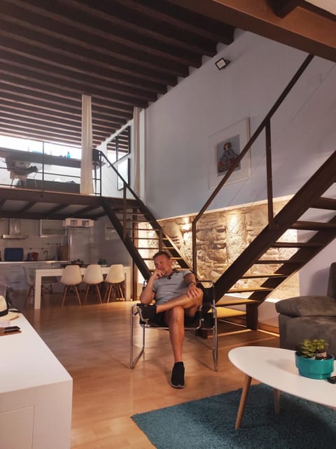 People, Living room