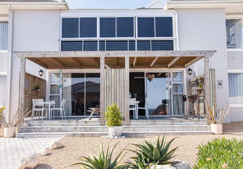 Property building, Patio