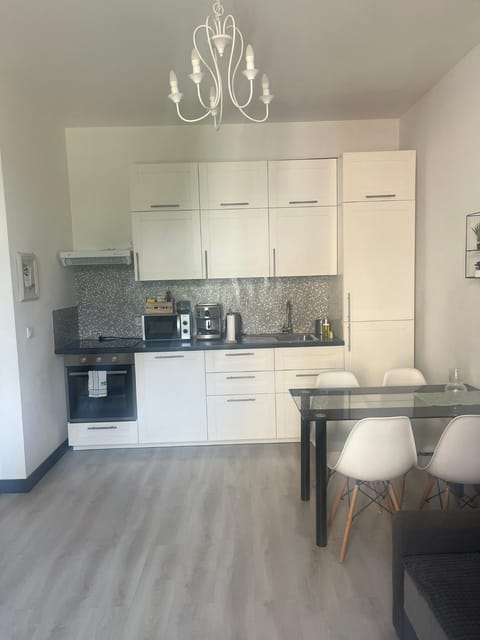 Kitchen or kitchenette, Living room, kitchen