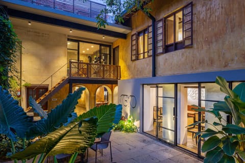 Property building, Facade/entrance