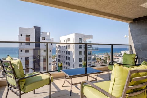 View (from property/room), Balcony/Terrace, Sea view
