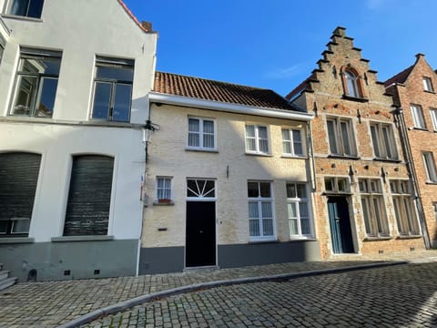 Hamiltonhouse House in Bruges