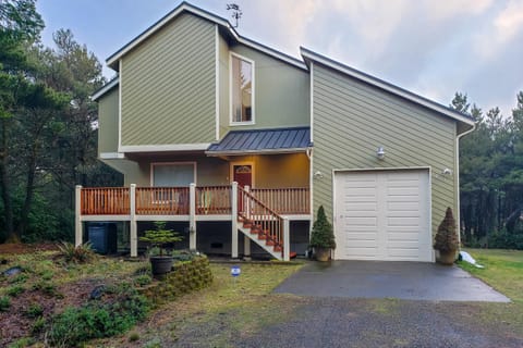Sand Castle Beach Home House in Westport