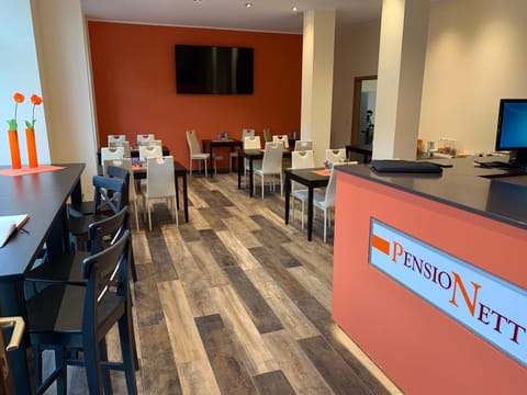 Lobby or reception, Decorative detail, Dining area