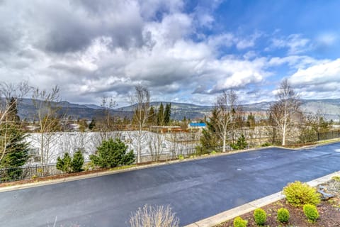 Clearwater Spring House in Hood River