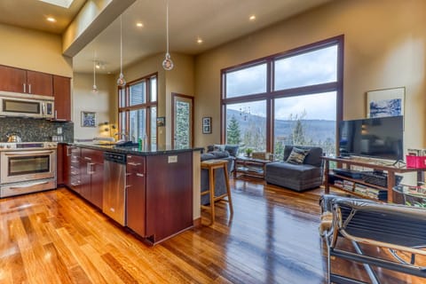 Clearwater Spring House in Hood River