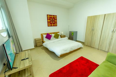 comfortable Rooms For Girls in Marina Dubai, the best offer Vacation rental in Dubai