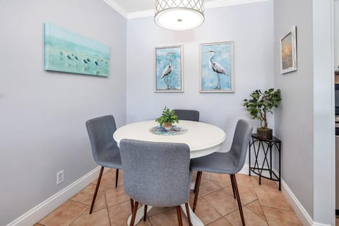 Ocean Walk P-13 House in Mallory Park