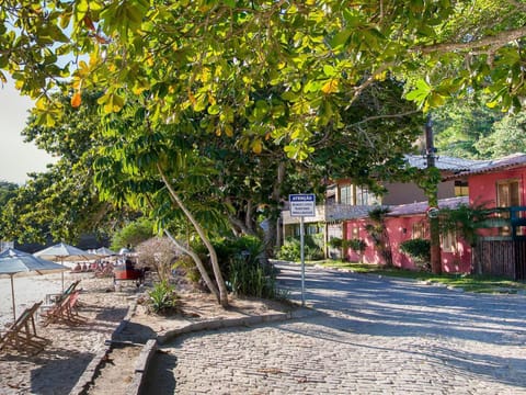 Pé na Areia da Praia dos Ossos e Seis Suítes Villa in Armacao dos Buzios