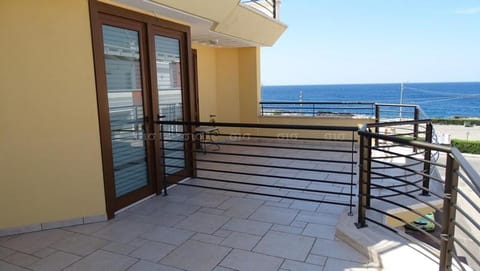 View (from property/room), Balcony/Terrace, Sea view