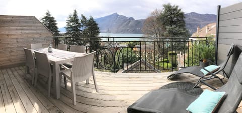 Balcony/Terrace, Lake view