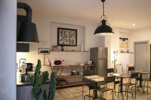 INDUSTRIAL CHIC HOUSE - Private parking Bed and Breakfast in Orvieto