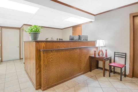 Lobby or reception, On site