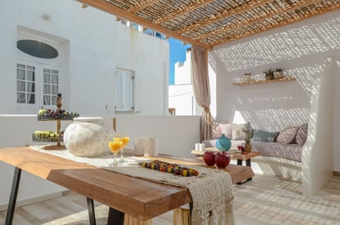 Aegean White Home Apartment in Naxos