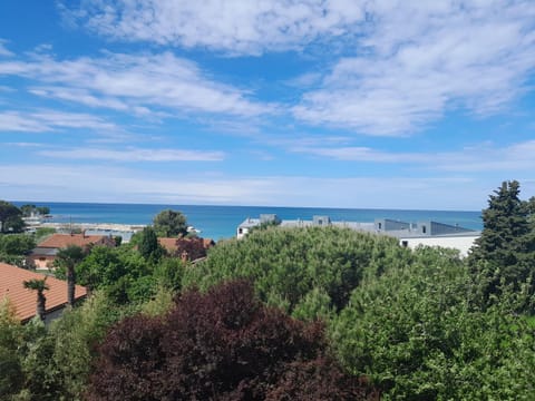 Nearby landmark, Sea view