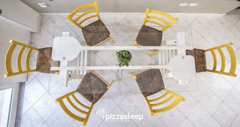 Kitchen or kitchenette, Living room, Other, Photo of the whole room, Decorative detail, Dining area, Area and facilities