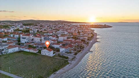 Facade/entrance, Bird's eye view, City view, Sea view