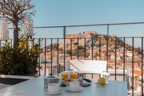 Day, Natural landscape, View (from property/room), Balcony/Terrace, City view