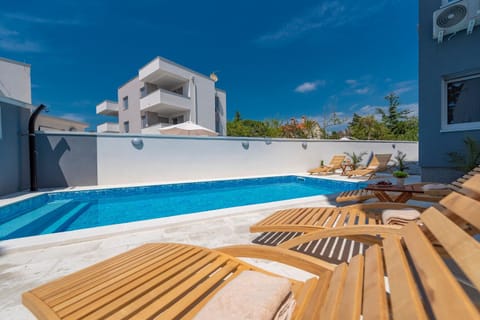 Villa Mel Mari luxury apartments with pool Apartment in Novalja
