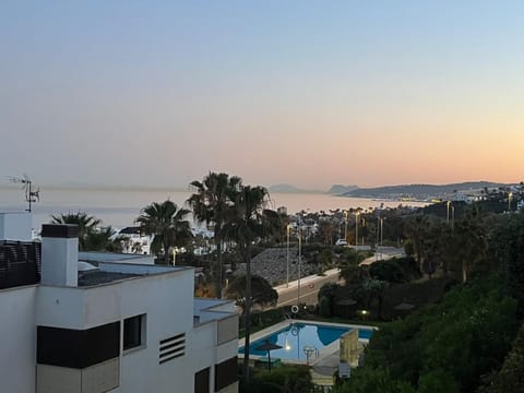Pool view, Swimming pool