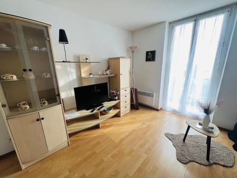 Luxe et charme Méditerranéen face à la promenade des Anglais Apartment in Nice