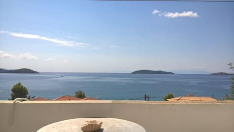 View (from property/room), Balcony/Terrace, Beach, Sea view, Location