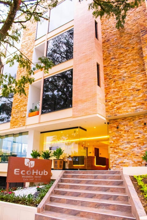 Property building, Facade/entrance