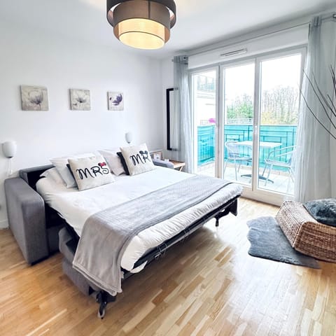 Sweet apartment in front of Disneyland's castel Apartment in Chessy