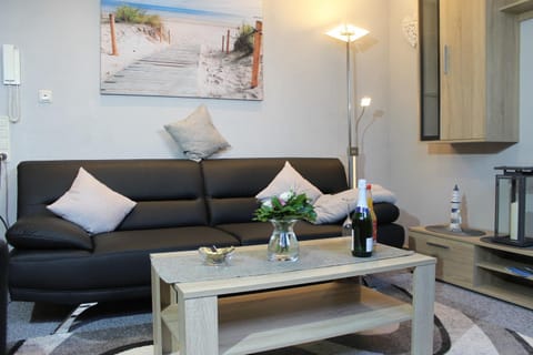 "Im Eichenhof" Whg 2 - idyllische Dorflage Nähe Grömitz! Jetzt mit WLAN! Apartment in Grömitz