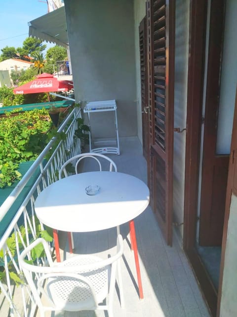 Pavlinović Jure Apartment in Makarska