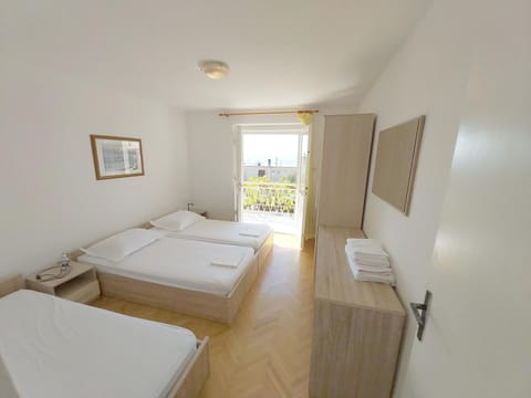 Pavlinović Jure Apartment in Makarska