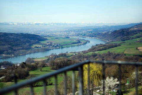 Restaurant/places to eat, Bird's eye view, View (from property/room), Balcony/Terrace, Mountain view