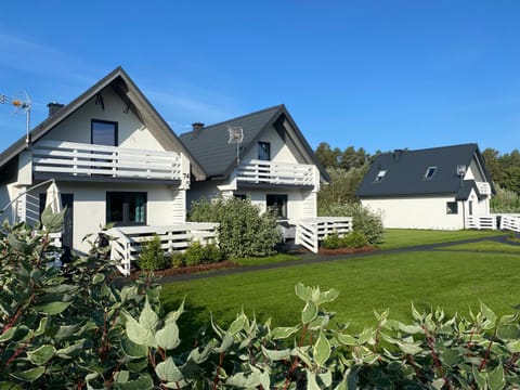 Białe Domki Lubiatowo House in Pomeranian Voivodeship