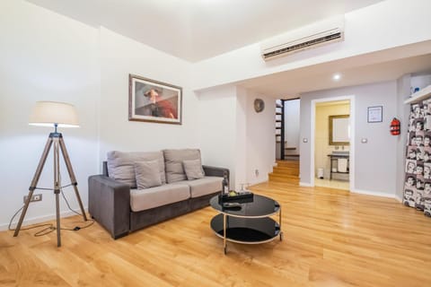 Living room, air conditioner