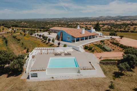 Property building, Day, Natural landscape, Bird's eye view, Swimming pool