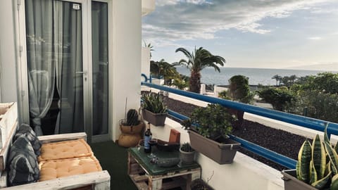 Patio, Day, Natural landscape, View (from property/room), Balcony/Terrace, Sea view
