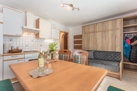 Kitchen or kitchenette, kitchen