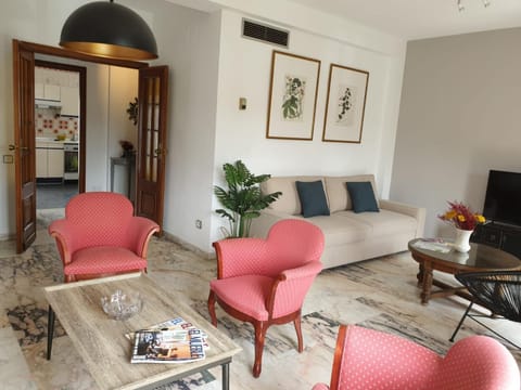 Living room, Lounge or bar