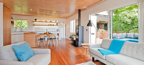 Balcony/Terrace, Kitchen or kitchenette, Living room, Dining area