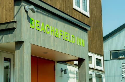 Facade/entrance, Spring, Property logo or sign