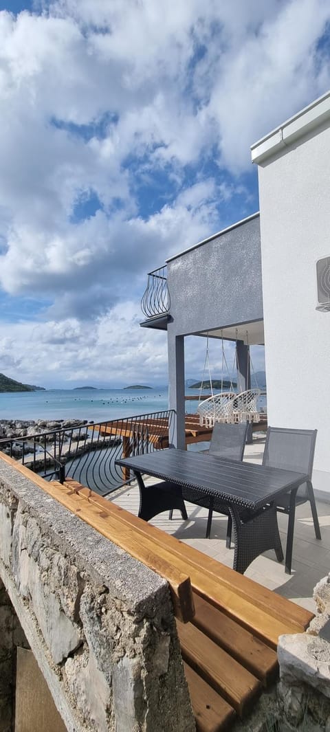 Private Villa by the sea Villa in Dubrovnik-Neretva County
