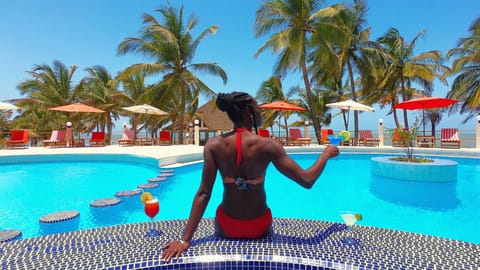 Swimming pool, Swimming pool