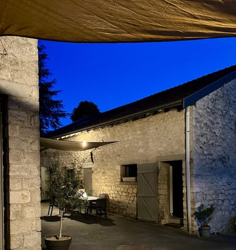 Night, Dining area, acessibility
