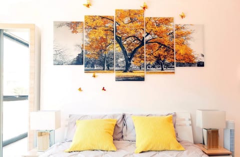 Bed, Decorative detail, Bedroom