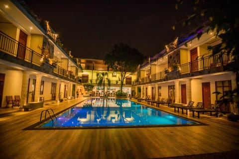 Property building, Night, Swimming pool, Swimming pool